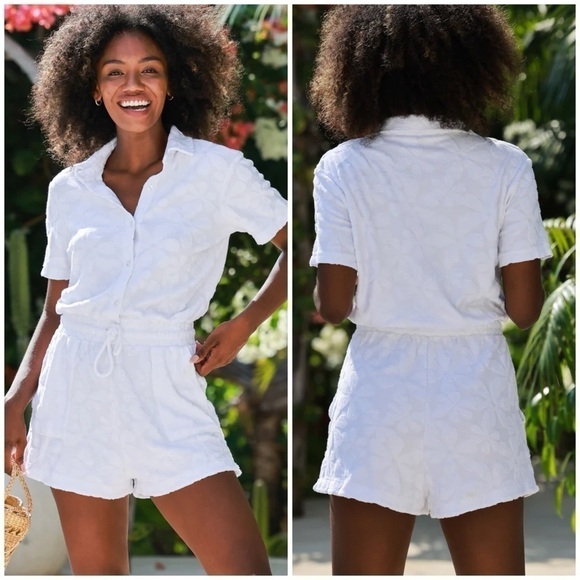 KENNY FLOWERS NWT The Santorini Terry Jacquard Romper size M - Picture 1 of 12